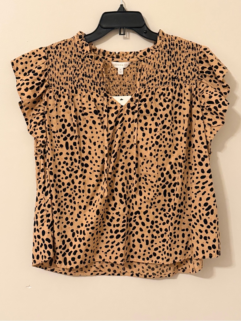 crown & ivy Tan and Black Smocked Flutter Sleeve Blouse
